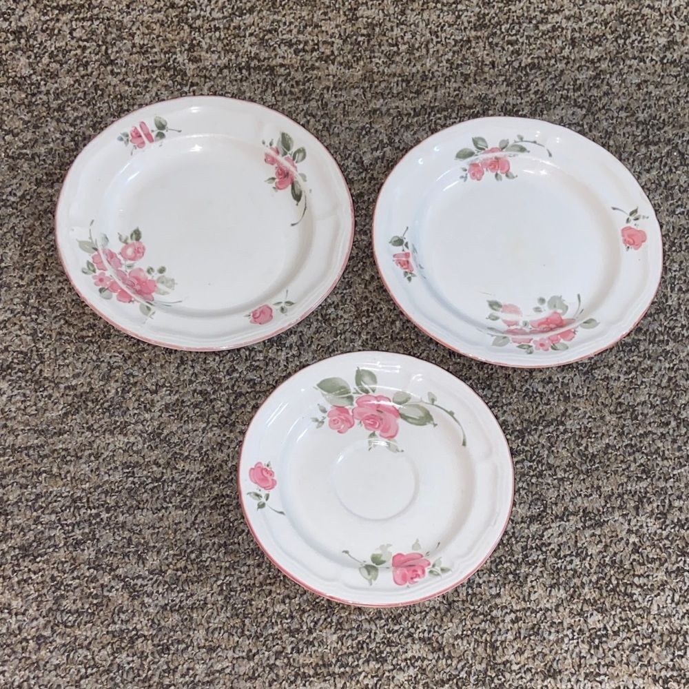 VTG, Gibson China Ivory Lot White Porcelain Dinner Plates with Pink Rose Accent